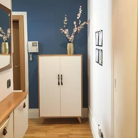 Lägenhet Labarta Estudio En Puerta Del Sol Con Parking