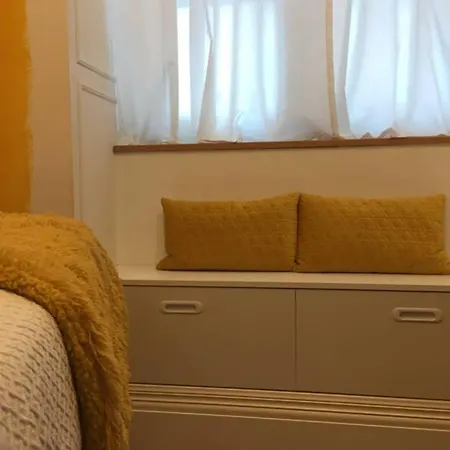 Lägenhet Labarta Estudio En Puerta Del Sol Con Parking