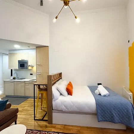 Labarta Estudio En Puerta Del Sol Con Parking *