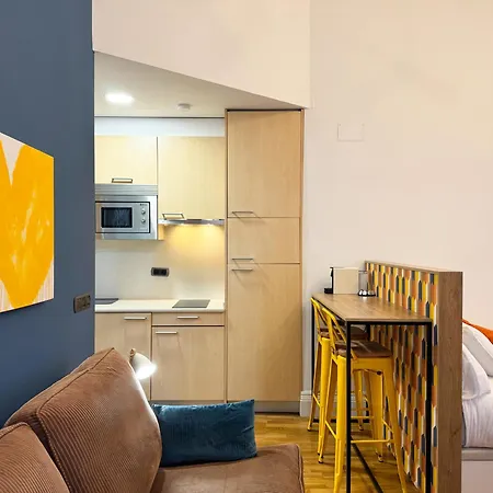 Labarta Estudio En Puerta Del Sol Con Parking