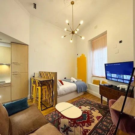 Labarta Estudio En Puerta Del Sol Con Parking *