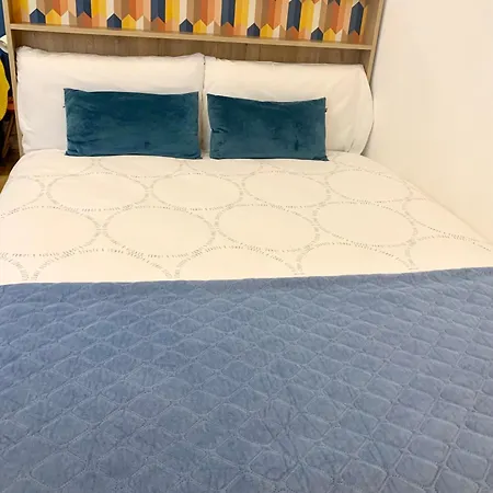 Labarta Estudio En Puerta Del Sol Con Parking *